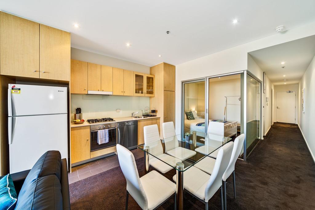 York Apartments Аделаида Экстерьер фото