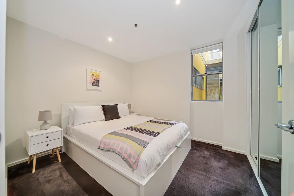 York Apartments Аделаида Экстерьер фото